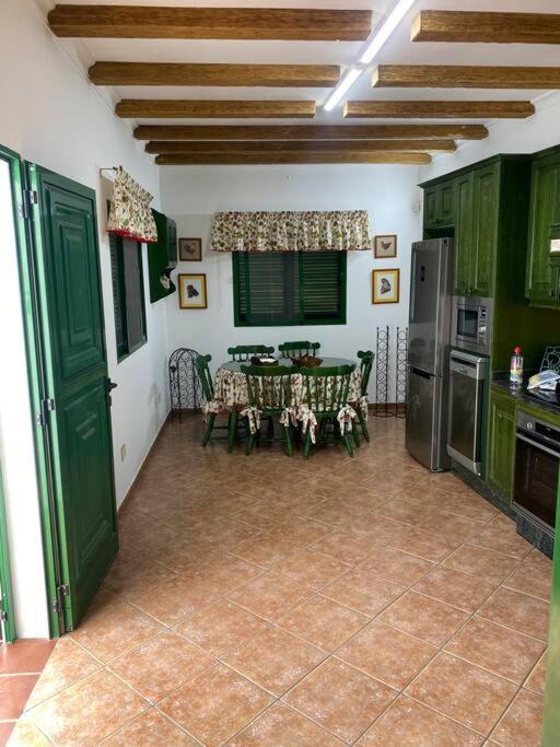La Finca. Casa En Ciudad. Zona Residencial Muy Tranquila Telde Esterno foto
