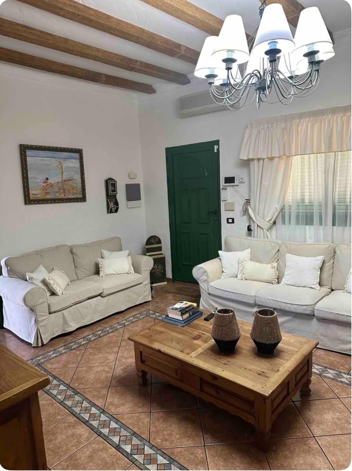 La Finca. Casa En Ciudad. Zona Residencial Muy Tranquila Telde Esterno foto